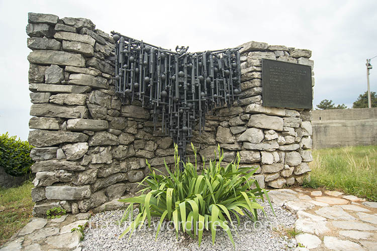 sela-na-krasu-memorial (2)